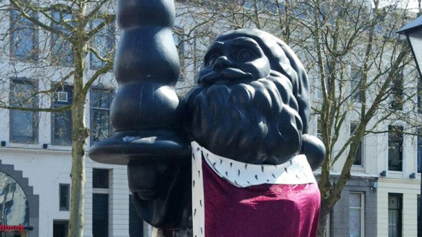 Rotterdam Icons: #1 The Butt Plug Gnome